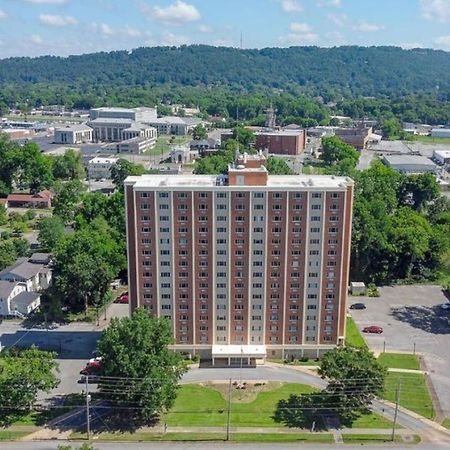 Cozy 1 Bedroom Apartment In Downtown Gadsden, Al ภายนอก รูปภาพ